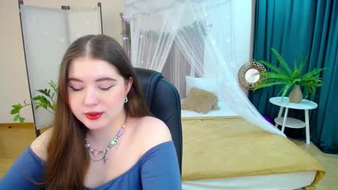 nicolefoxery online show from 11, 3, 2025
