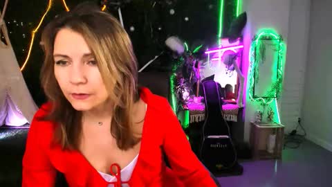 Snapshot of nicolehits chatting on 3, 3, 2026 nicolehits online show from 3, 3, 2026