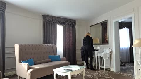 Snapshot of nicolelinharts chatting on 14, 4, 2026 Birthday online show from 14, 4, 2026