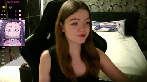 NicoleMeew online show from 18, 12, 2024