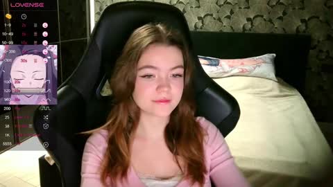 NicoleMeew online show from 25, 12, 2024