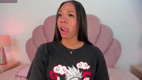 NICOLE online show from 29, 1, 2025