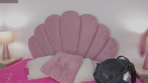 NICOLE online show from 13, 9, 2025