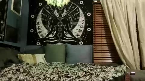 nicolescontent2025 online show from 10, 5, 2026