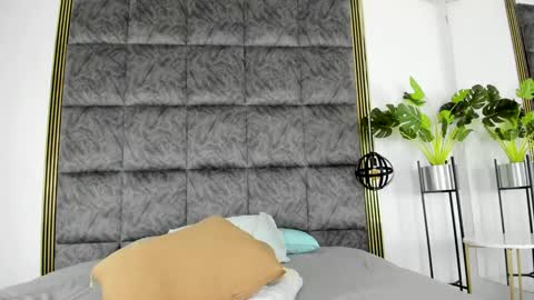 Nicole online show from 11, 1, 2025