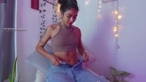 Nicolle online show from 15, 5, 2026