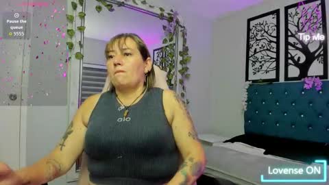 Daniela aponte online show from 25, 2, 2026