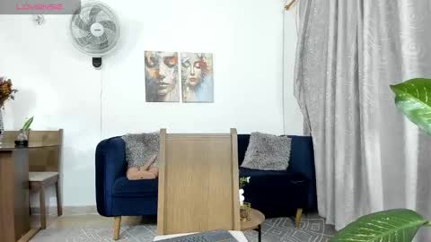 Snapshot of nicollelima chatting on 14, 10, 2025 Nicolle Lima online show from 14, 10, 2025