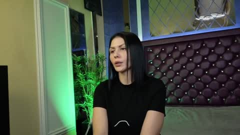 Snapshot of nicollepalmer chatting on 10, 12, 2024 Nicolle online show from 10, 12, 2024