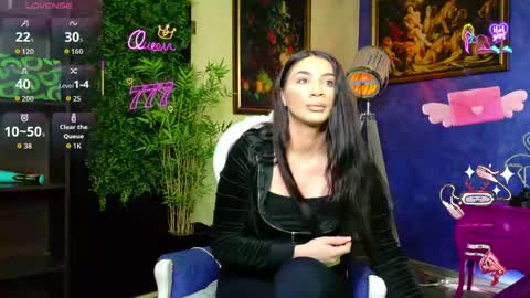 Nicolle online show from 12, 5, 2026