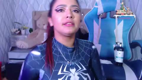 Nicolle Miley online show from 22, 12, 2024