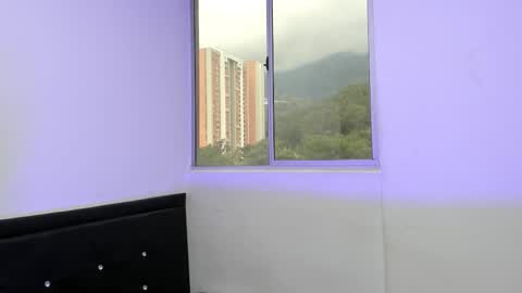 Snapshot of nicolvibes_212 chatting on 18, 12, 2025 Nicol online show from 18, 12, 2025