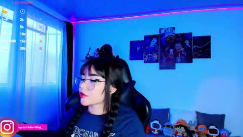 Snapshot of nicorobinn chatting on 28, 9, 2025 Lizzie online show from 28, 9, 2025