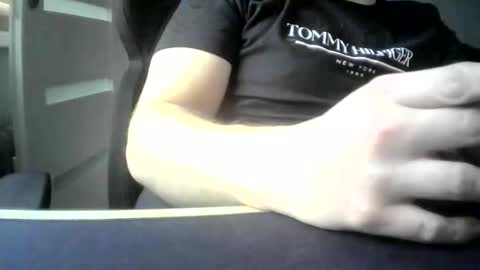 Niewidoczny online show from 8, 2, 2026