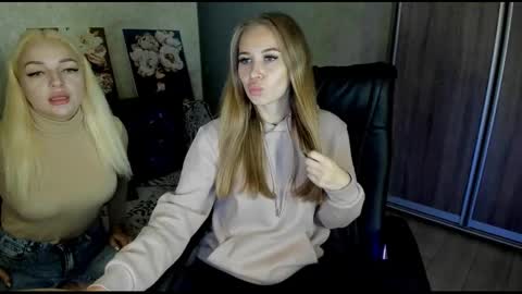 Snapshot of nigo_nika chatting on 10, 10, 2025 nigo_nika online show from 10, 10, 2025