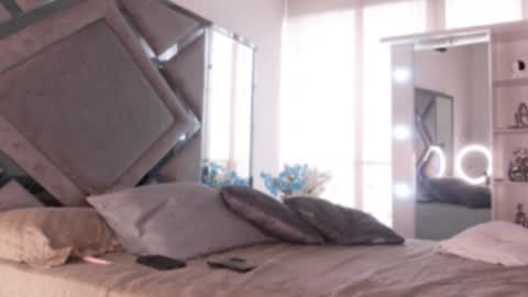 Snapshot of niiaa01 chatting on 21, 10, 2025 niiaa01 online show from 21, 10, 2025