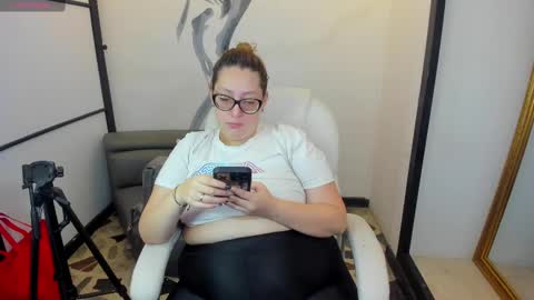 Anni online show from 26, 2, 2025