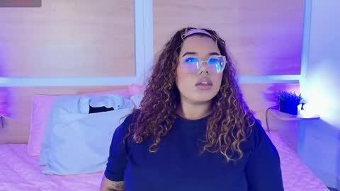 Snapshot of niickypurple chatting on 27, 9, 2025 Call me Nicky online show from 27, 9, 2025