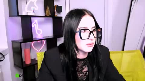 Little  Angel online show from 19, 12, 2025