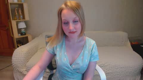 Snapshot of nikarocks chatting on 2, 2, 2025 nikarocks online show from 2, 2, 2025