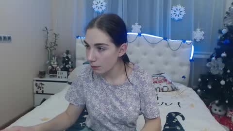 nikastarkk online show from 1, 12, 2024