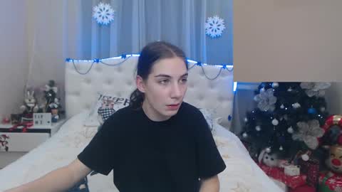 nikastarkk online show from 7, 12, 2024