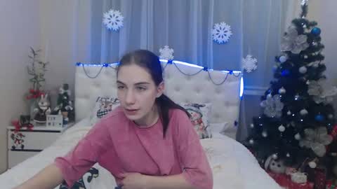 nikastarkk online show from 9, 12, 2024