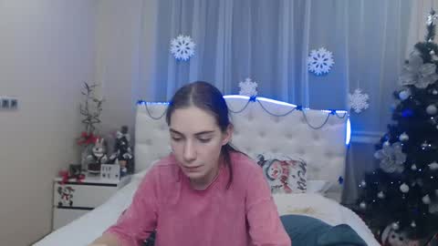 nikastarkk online show from 11, 12, 2024