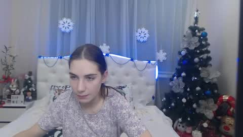 nikastarkk online show from 11, 12, 2024