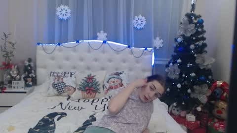 nikastarkk online show from 11, 12, 2024