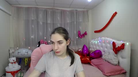nikastarkk online show from 3, 2, 2025