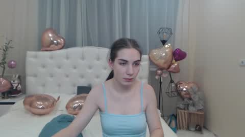 nikastarkk online show from 15, 2, 2025
