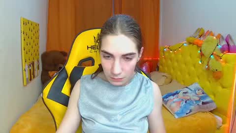 nikastarkk online show from 25, 2, 2025