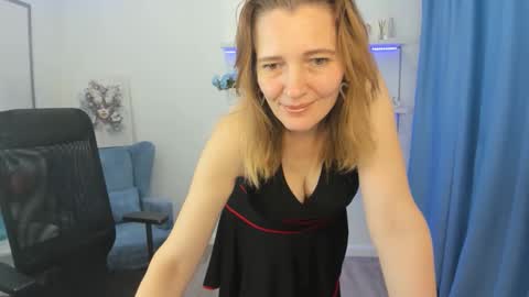 Snapshot of nikastraitlive chatting on 5, 11, 2025 nikastraitlive online show from 5, 11, 2025