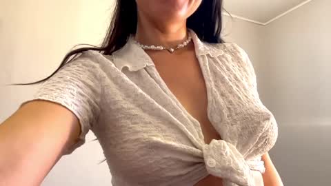 Snapshot of nikavenus chatting on 17, 12, 2024 Nika online show from 17, 12, 2024
