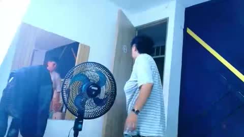 Nikievanz online show from 15, 4, 2026