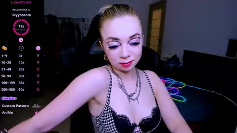 nikigoddesss online show from 23, 3, 2026