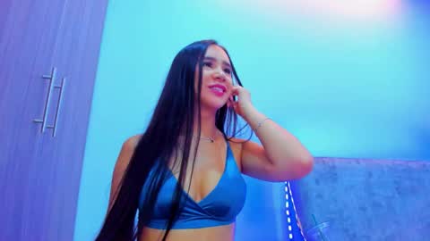 nikii_white online show from 21, 3, 2026