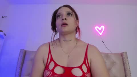 Snapshot of nikiibrooks chatting on 15, 2, 2025 Niikii online show from 15, 2, 2025