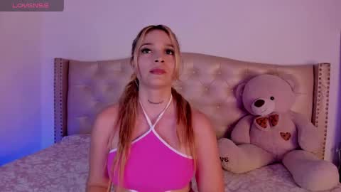 Snapshot of nikiibrooks chatting on 29, 4, 2026 Niikii online show from 29, 4, 2026