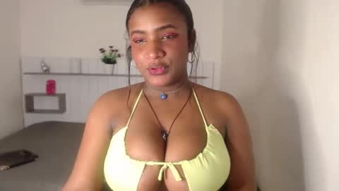 Snapshot of nikitakisskm chatting on 8, 12, 2024 nikitakisskm online show from 8, 12, 2024