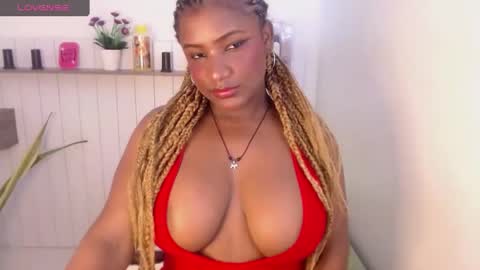 Snapshot of nikitakisskm chatting on 5, 3, 2025 nikitakisskm online show from 5, 3, 2025