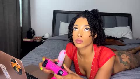 nikitalove104 online show from 3, 10, 2025