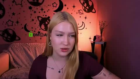 nikkalee online show from 7, 5, 2026