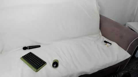 Veronika online show from 2, 2, 2025