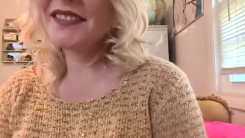 Snapshot of nikki32313 chatting on 10, 5, 2026 nikki32313 online show from 10, 5, 2026