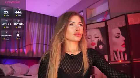 Nikki online show from 18, 10, 2025