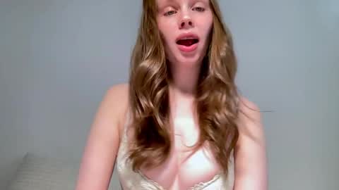 Snapshot of nikki_mi chatting on 6, 5, 2026 Nikki online show from 6, 5, 2026