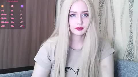 Nikki Roseana online show from 19, 12, 2025