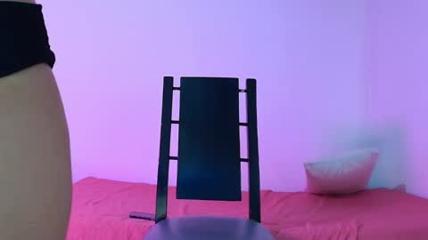 nikki_uwu online show from 7, 5, 2026